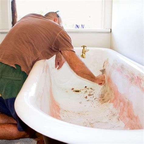 10 Common Bathtub Issues and How To Fix Them 